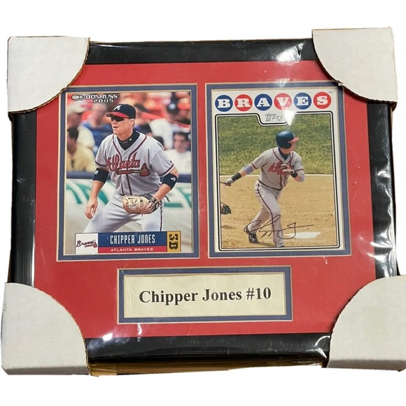 Chipper Jones Memorabilia, Atlanta Braves - Picture 1 of 1